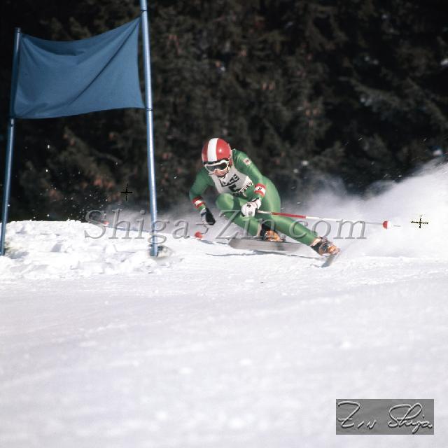 011206r641.jpg