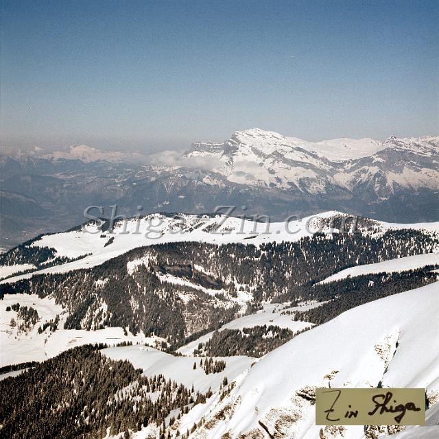 r0000003001.jpg