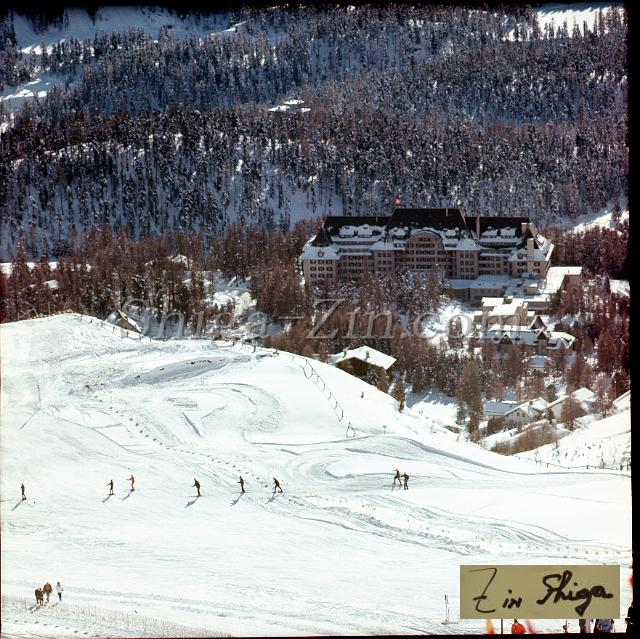 r0000082004.jpg