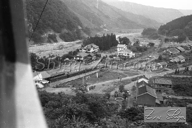 b0000771106.jpg
