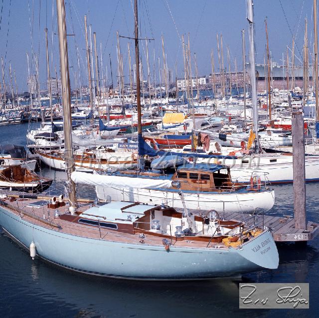 r0000179125.jpg